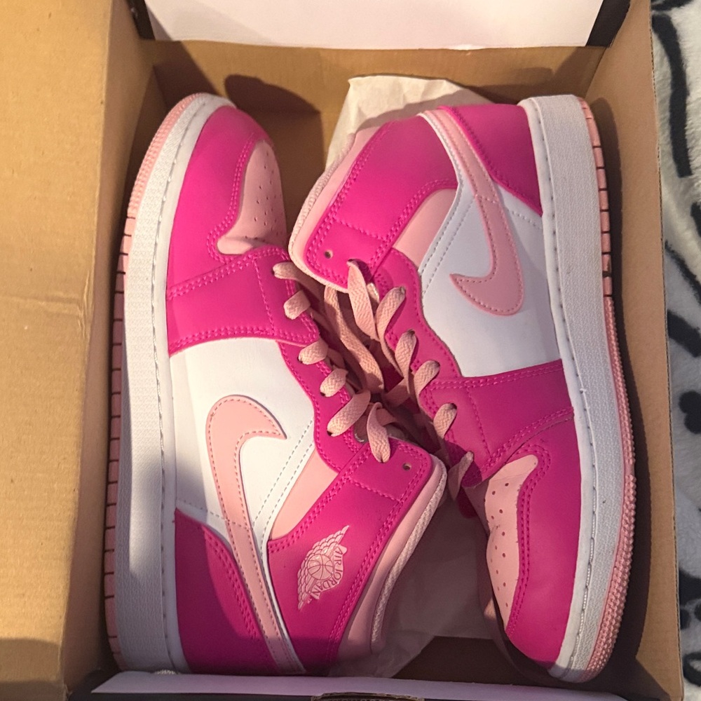 Jordan Air 1 Mid (GS) Sneakers